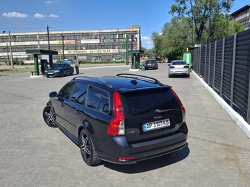 Авто Volvo V50 2008 № 8508334