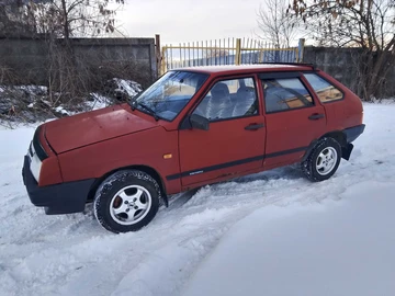 Авто ВАЗ 2109 1992 № 8508366