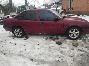 Авто Opel Vectra 1991 № 8508514