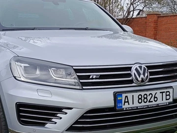 Авто Volkswagen Touareg 2015 № 8508694