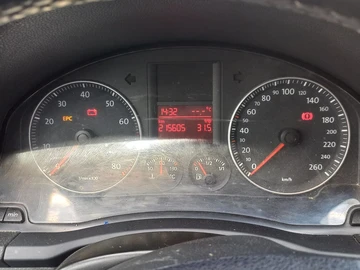Авто Volkswagen Golf 2009 № 8508843