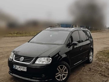 Авто Volkswagen Touran 2003 № 8508878