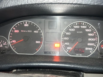 Авто Audi A6 1996 № 8509025