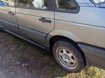 Авто Volkswagen Passat Sedan 1988 № 8509139