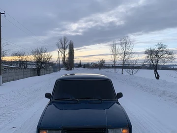 Авто ВАЗ 2107 1994 № 8509178