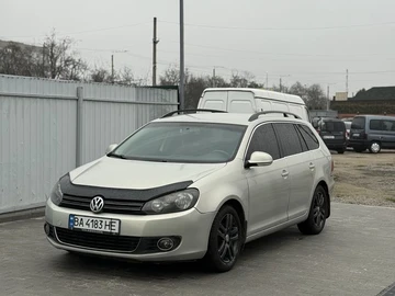 Авто Volkswagen Golf 2010 № 8509638