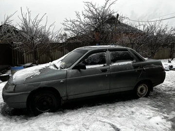 Авто ВАЗ 2110 2004 № 8510037