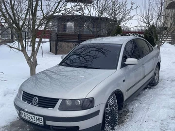 Авто Volkswagen Passat Sedan 1998 № 8510042