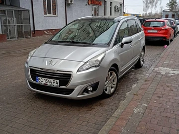 Авто Peugeot 5008 2015 № 8510133