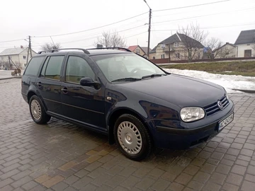 Авто Volkswagen Golf 2000 № 8510150