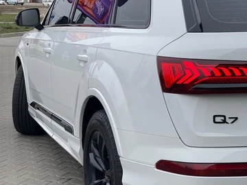Авто Audi Q7 2023 № 8510297
