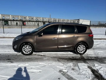 Авто Renault Grand Scenic 2010 № 8510368