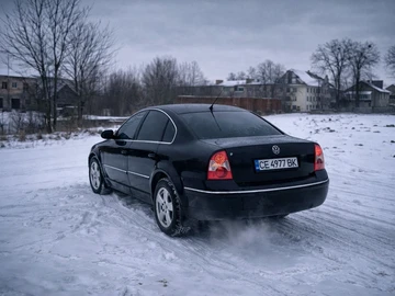 Авто Volkswagen Passat Sedan 2004 № 8510399