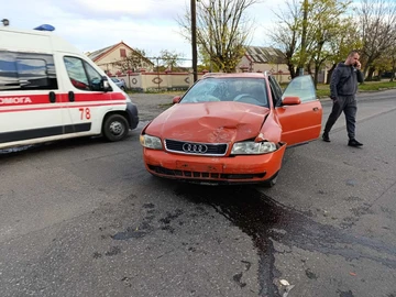 Авто Audi A4 2000 № 8510468