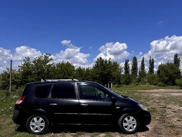 Авто Renault 4 2004 № 8510695