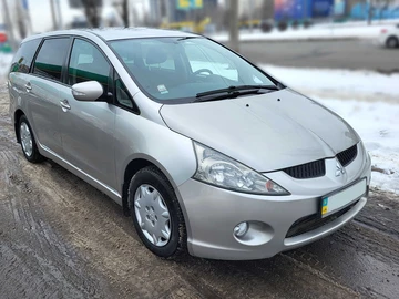 Авто Mitsubishi Grandis 2009 № 8510820