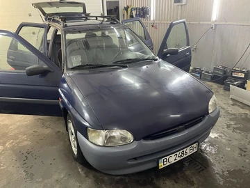 Авто Ford Escort 1996 № 8510868