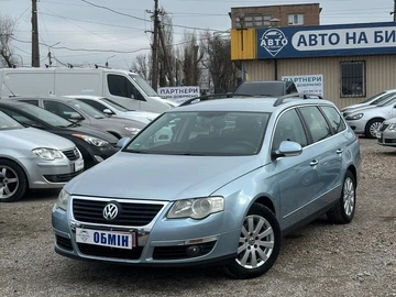 Авто Volkswagen Passat Variant 2005 № 8510995