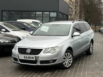 Авто Volkswagen Passat Variant 2010 № 8511013