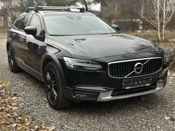 Авто Volvo V90 Kombi 2018 № 8511057