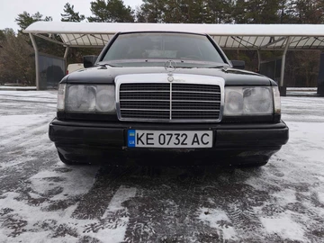 Авто Mercedes W124 1986 № 8511084