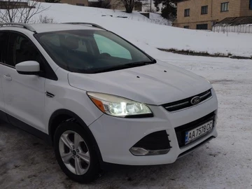 Авто Ford Escape 2015 № 8511183