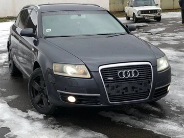 Авто Audi Quattro 2005 № 8511321
