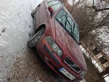 Авто Volvo V40 Kombi 2004 № 8511901