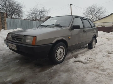 Авто ВАЗ 2109 1993 № 8511959