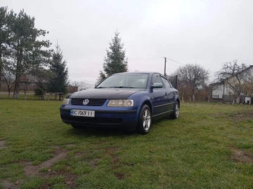 Авто Volkswagen Passat Sedan 1999 № 8512000