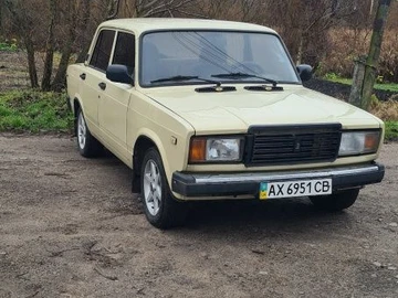 Авто ВАЗ 2107 1987 № 8512009