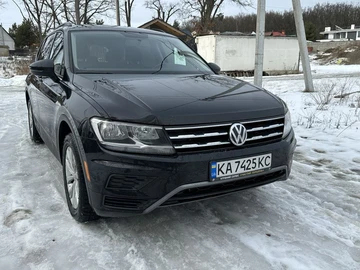 Авто Volkswagen Tiguan 2017 № 8512357