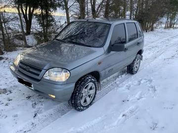 Авто Chevrolet Niva 2009 № 8512819