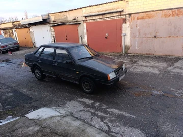 Авто ВАЗ 21099 1993 № 8512829