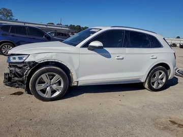 Авто Audi Q5 2018 № 8513012