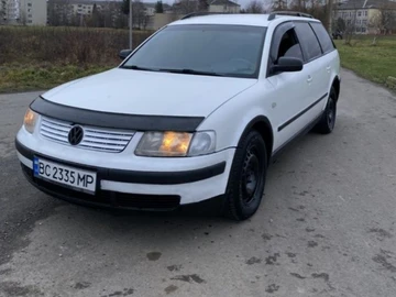 Авто Volkswagen Passat Variant 1999 № 8513165
