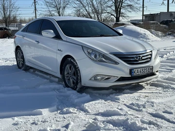 Авто Hyundai Sonata 2013 № 8513228
