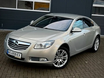 Авто Opel Insignia 2011 № 8513308