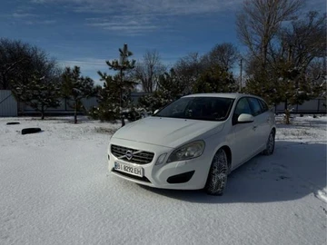 Авто Volvo V60 2012 № 8513343