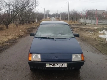 Авто ЗАЗ 1102 2000 № 8513383