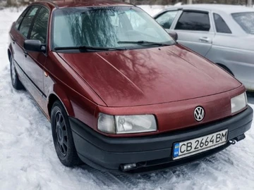Авто Volkswagen Passat Sedan 1989 № 8513410