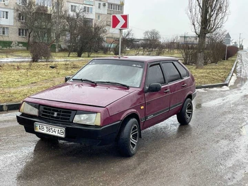 Авто ВАЗ 2109 1989 № 8513796