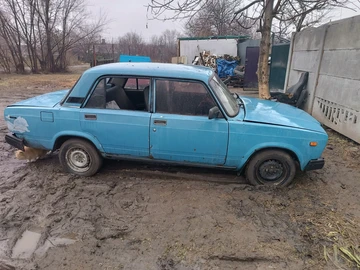 Авто ВАЗ 2107 2004 № 8513853
