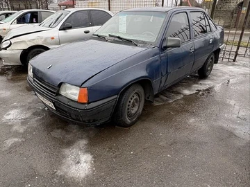 Авто Opel Kadett 1990 № 8514025