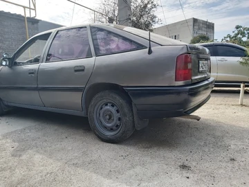 Авто Opel Vectra 1998 № 8514392