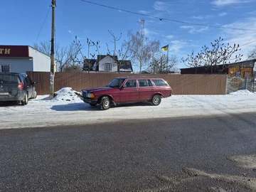 Авто Mercedes W123 1979 № 8514589