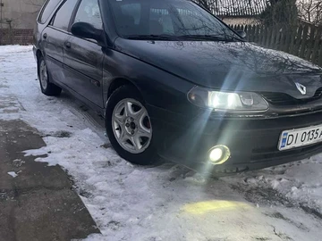 Авто Renault Laguna 2001 № 8514598