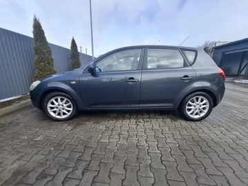 Авто KIA Cee X27 D 2007 № 8514629