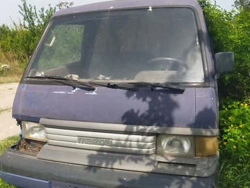 Авто Mazda E 2000 2200 Bus 1995 № 8514893