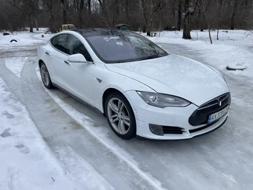 Авто Tesla Model S 2013 № 8514909